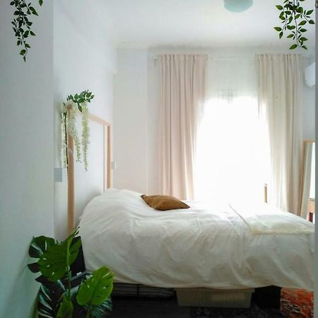 White Tundra Studio Athen Exterior foto
